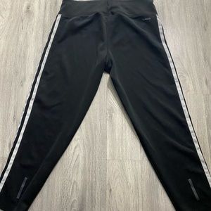 Adidas crops climate medium leggings